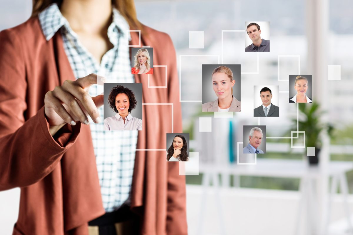 woman-selecting-pictures-people woman-selecting-pictures-people